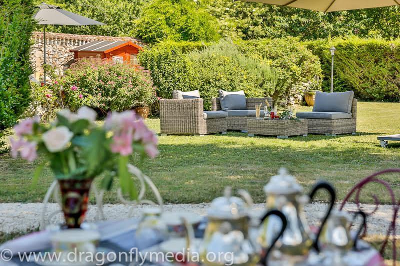 Le Grand Cedre Bed & Breakfast Lolme Exterior photo